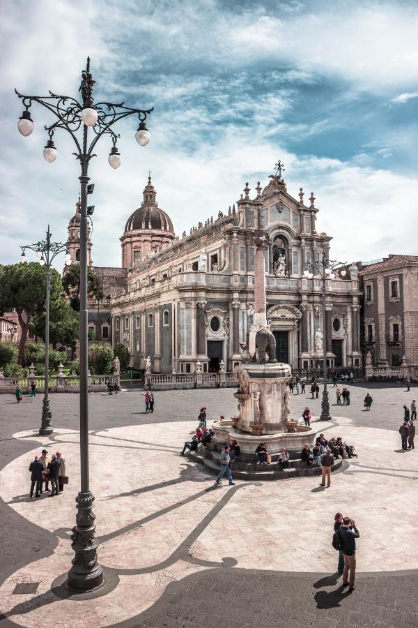 Catania Center Modern Apartment ภายนอก รูปภาพ